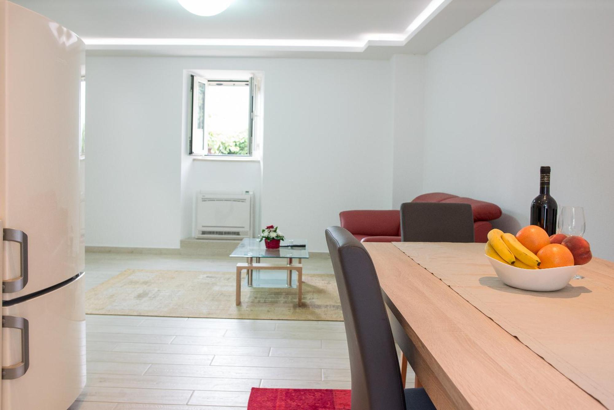 D&v Apartment Kotor